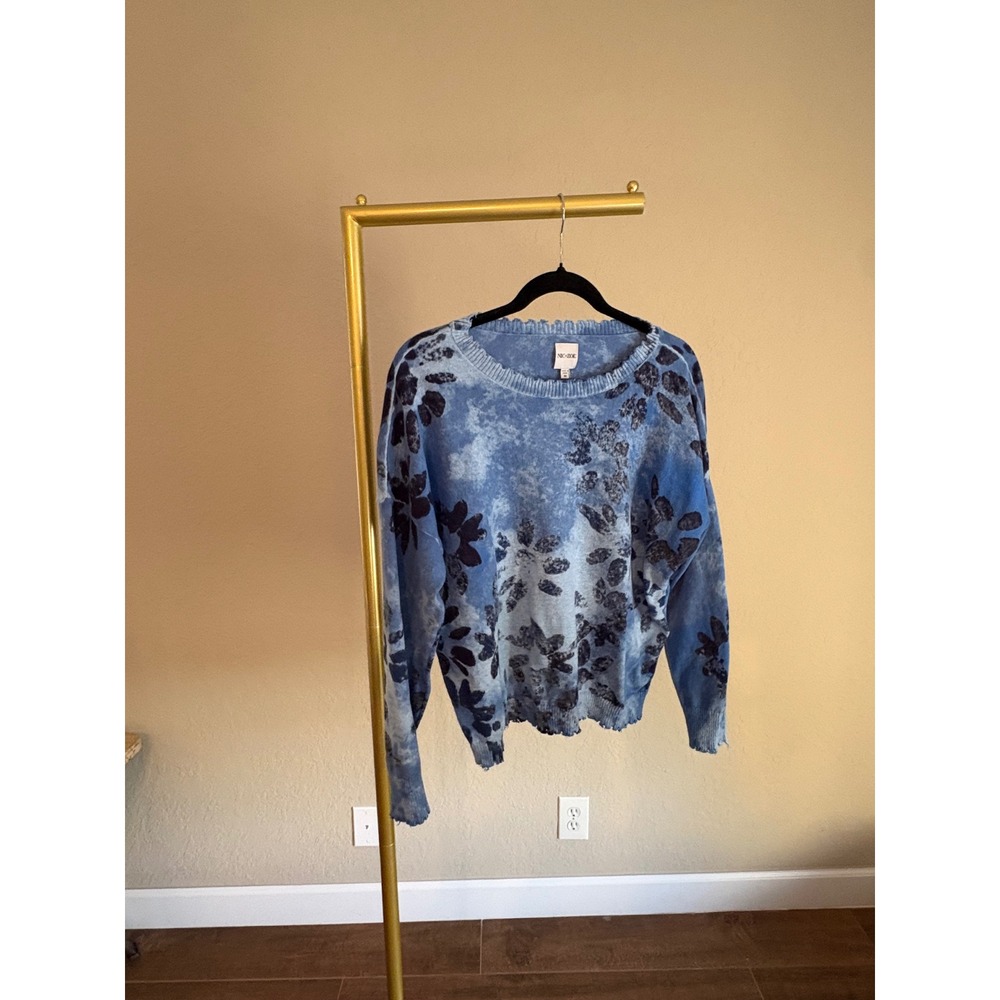 NIC+ZOE Blue Acid Wash Floral Distressed Cotton Knit Sweater M Abstract Art